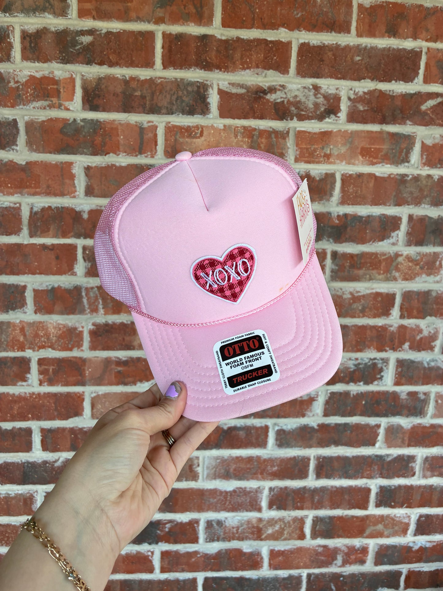 Xoxo hat